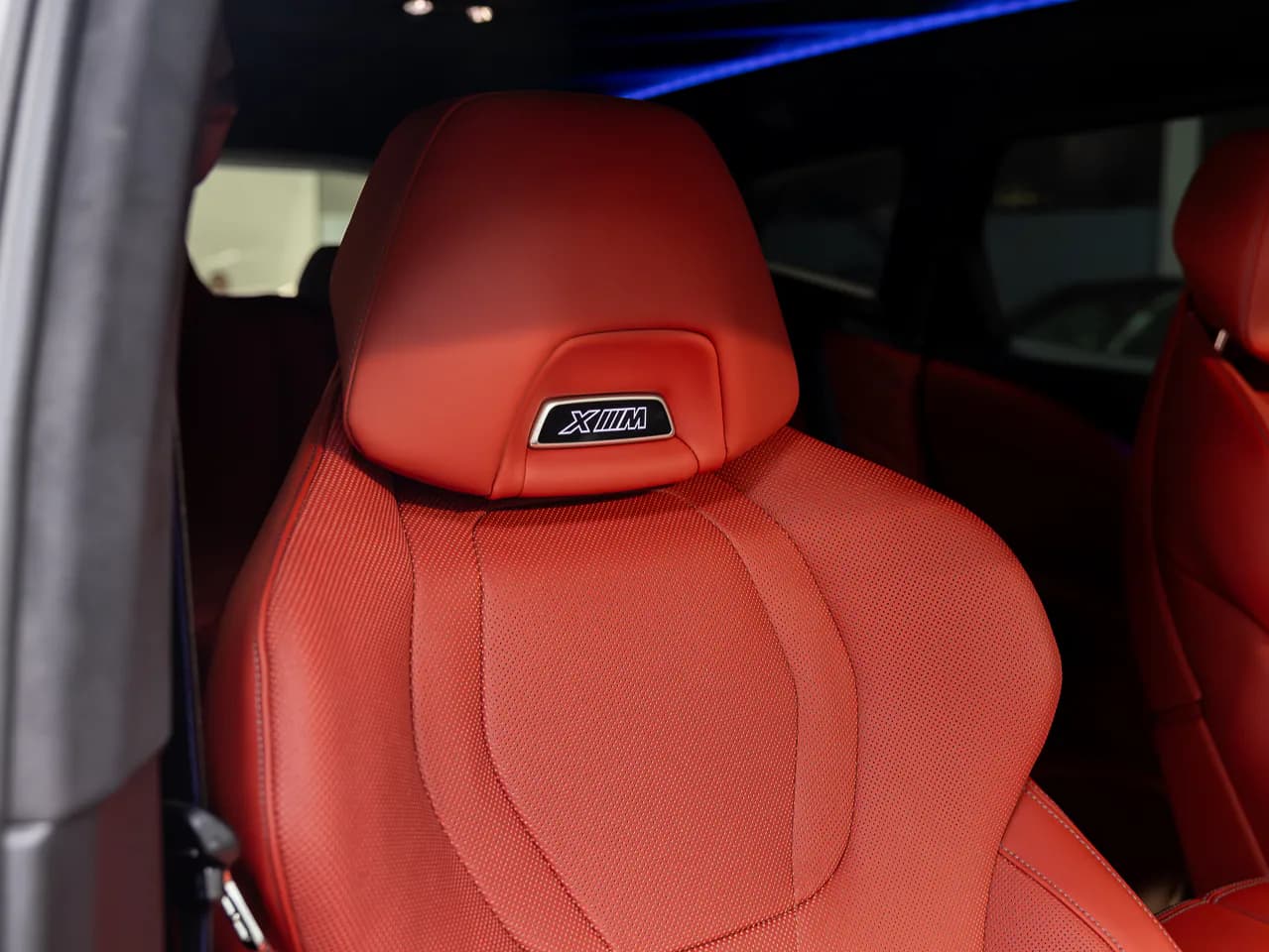 BMW XM — imaginea 11