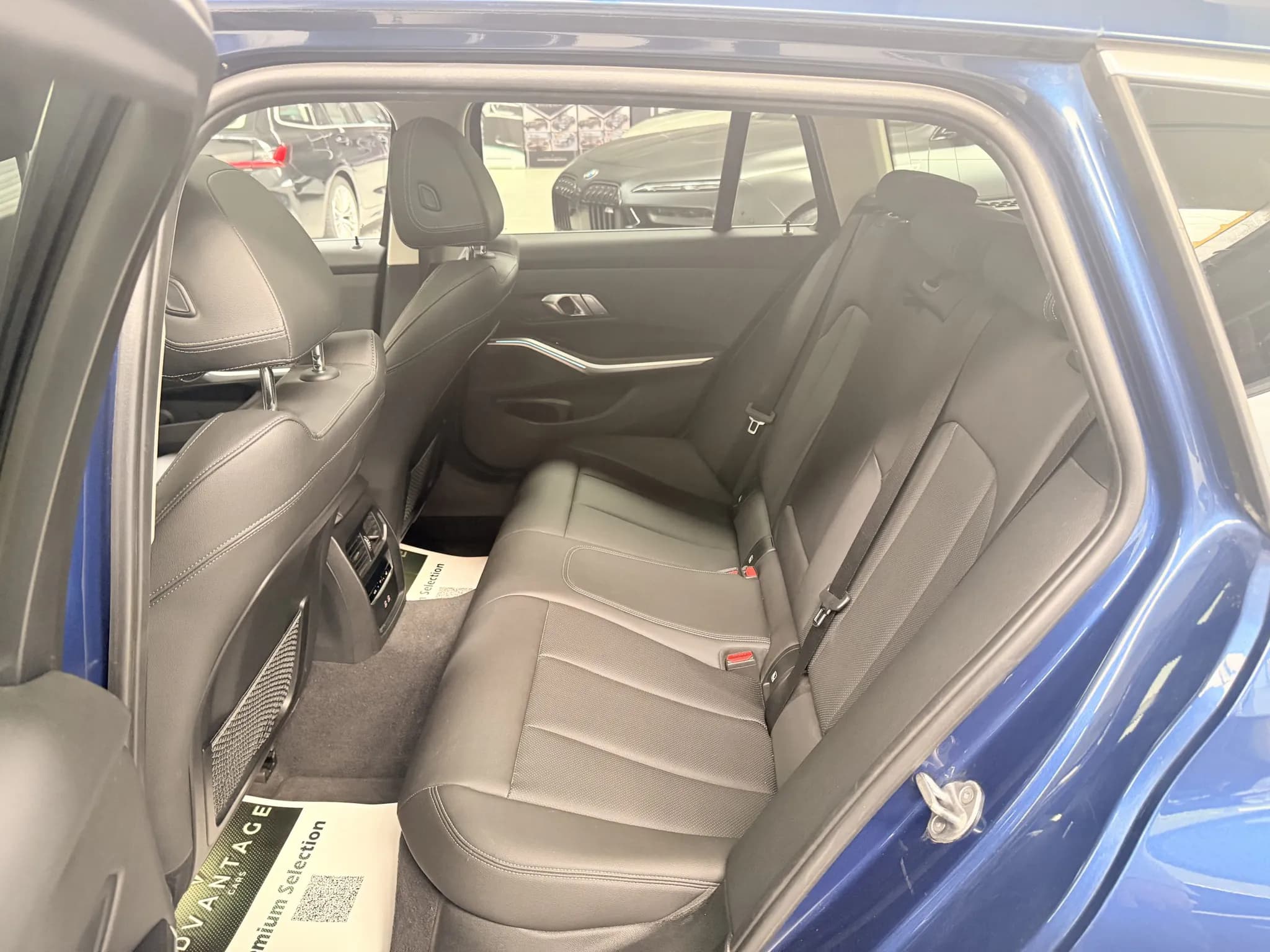 BMW Seria 3 320d xDrive — imaginea 12
