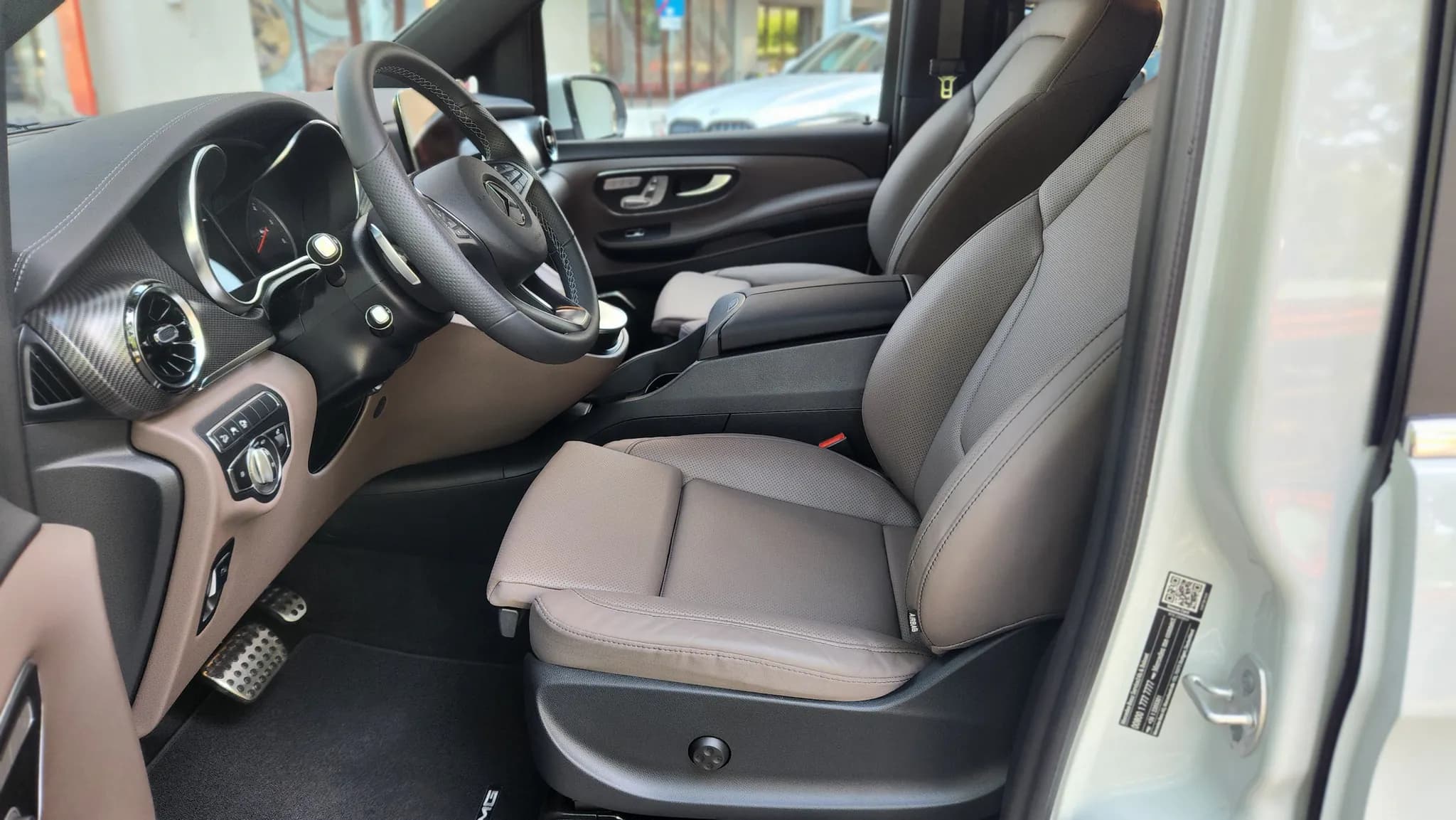 Mercedes-Benz V300-AMG Style — imaginea 18