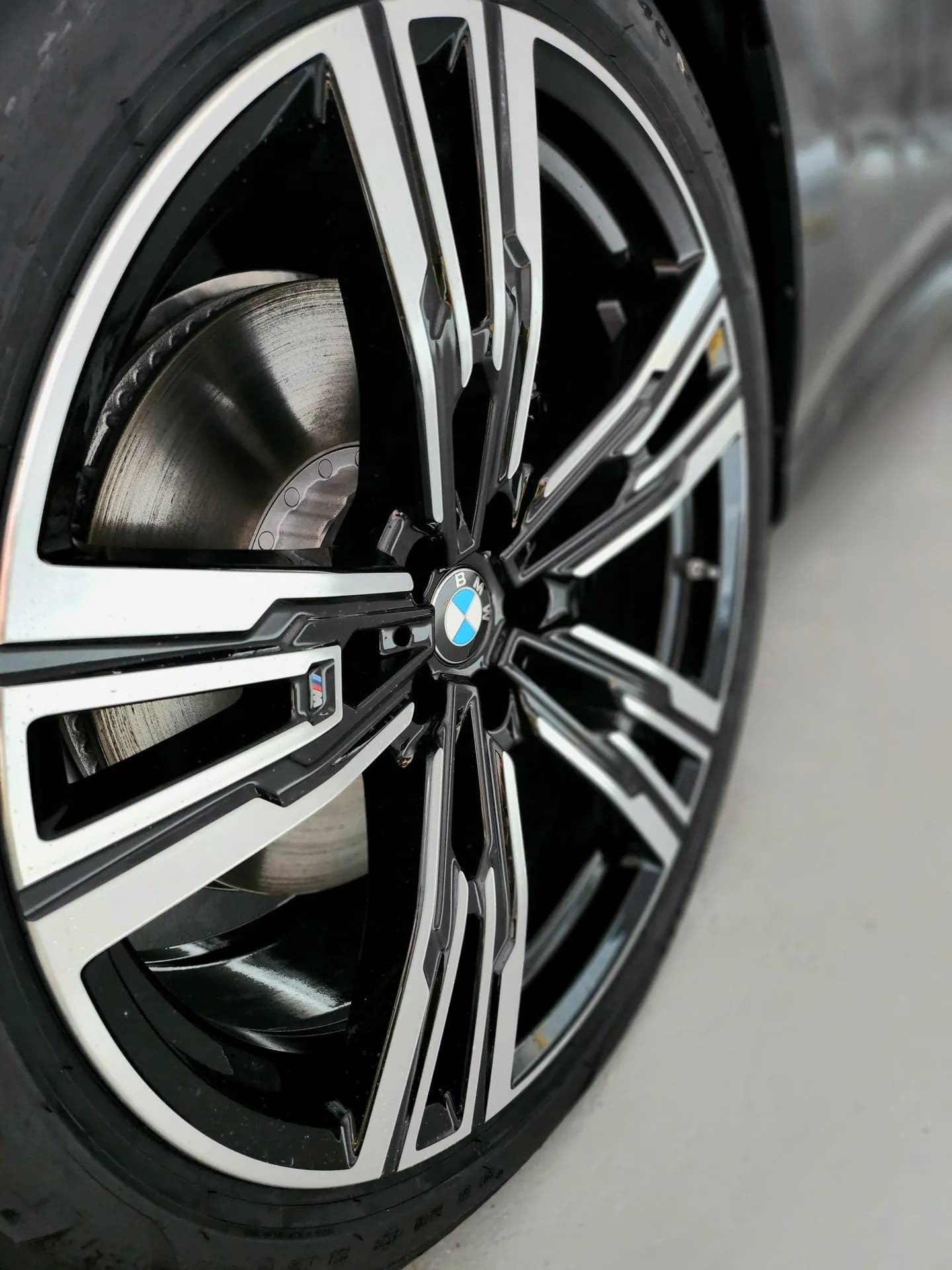BMW 740d xDrive/M-Sport/BO&W/Sky Lounge — imaginea 23