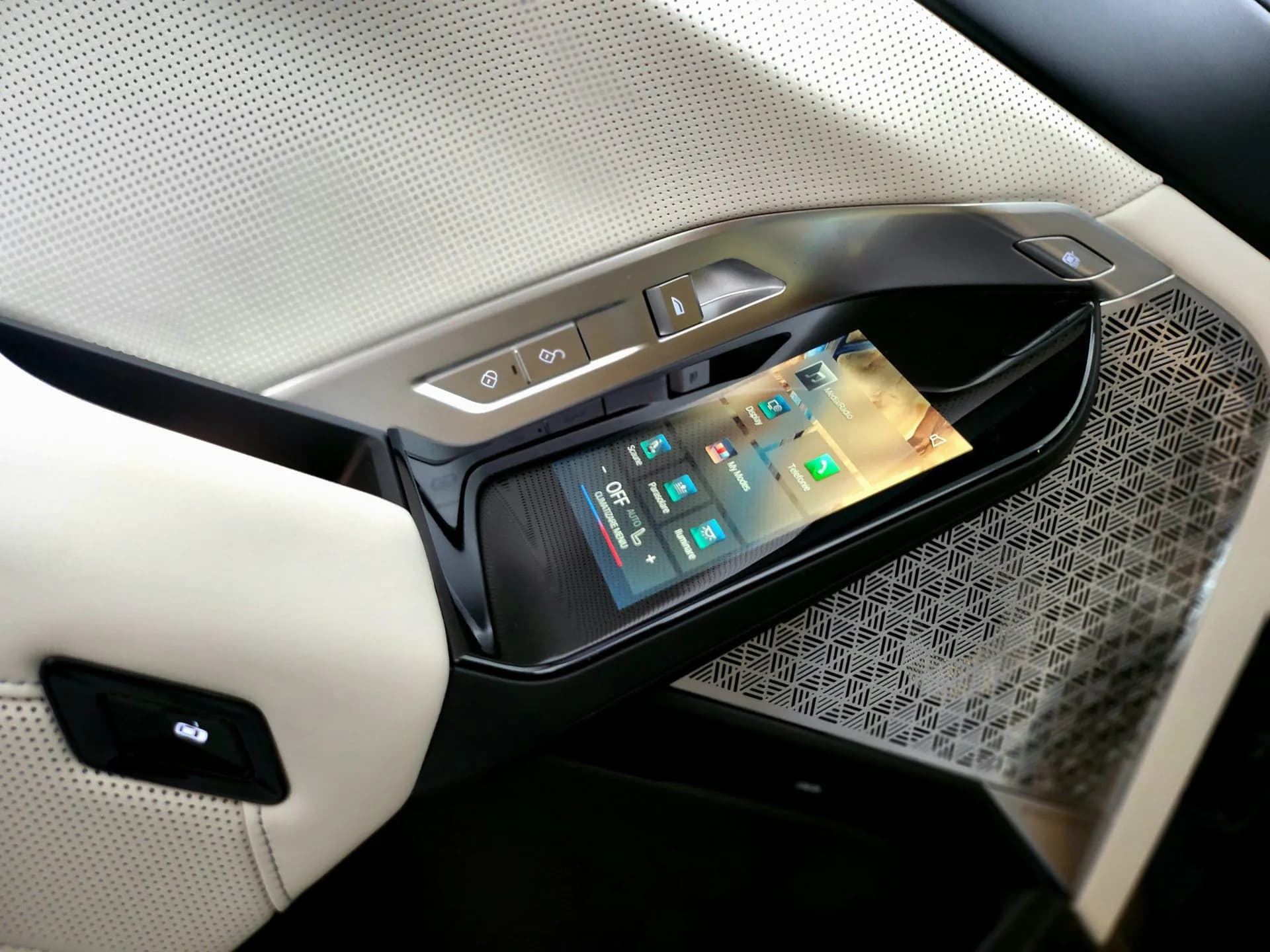 BMW 740d xDrive/M-Sport/BO&W/Sky Lounge — imaginea 22