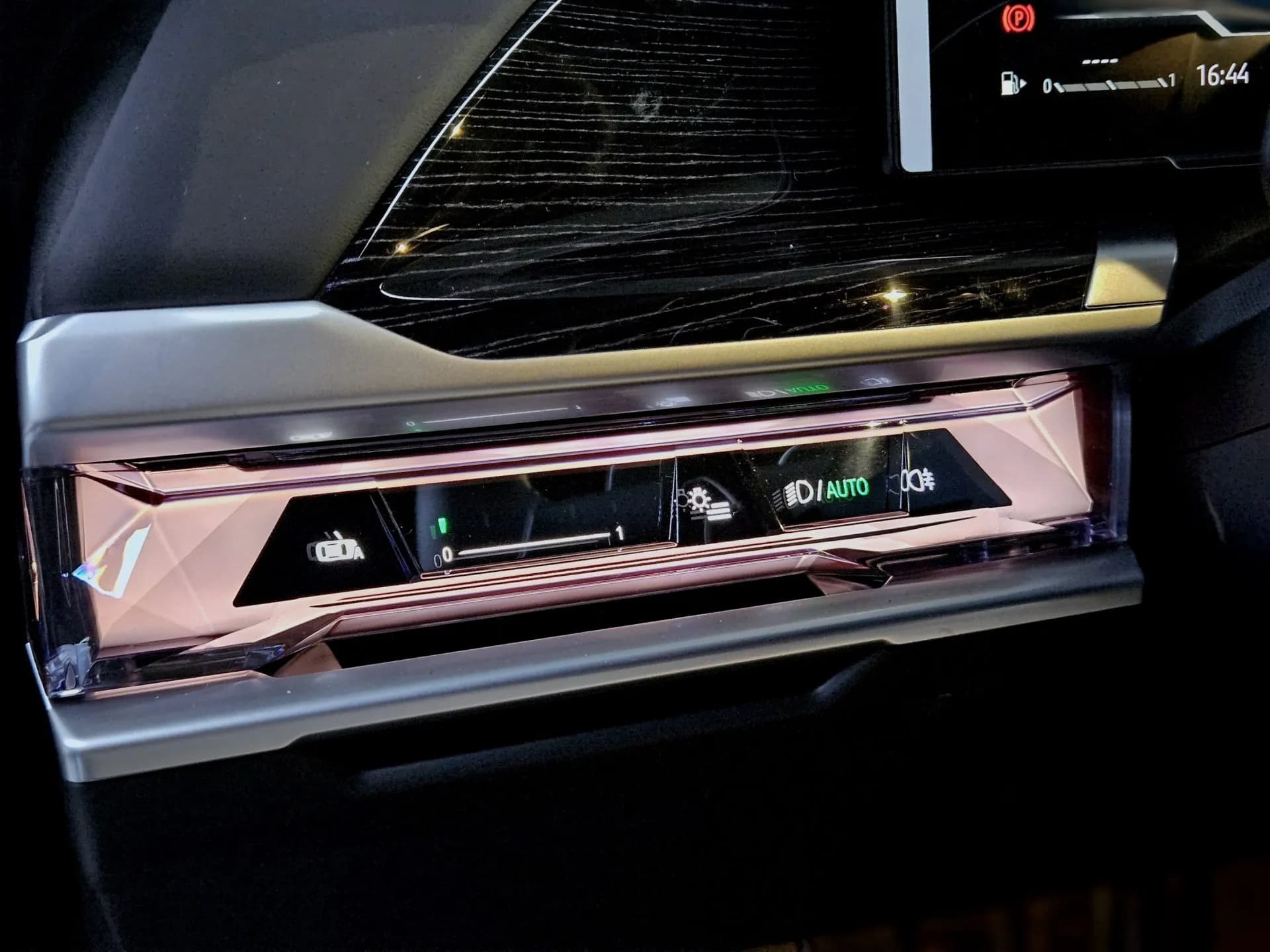 BMW 740d xDrive/M-Sport/BO&W/Sky Lounge — imaginea 18