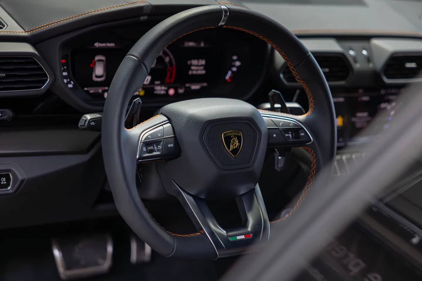 Lamborghini URUS S — imaginea 9