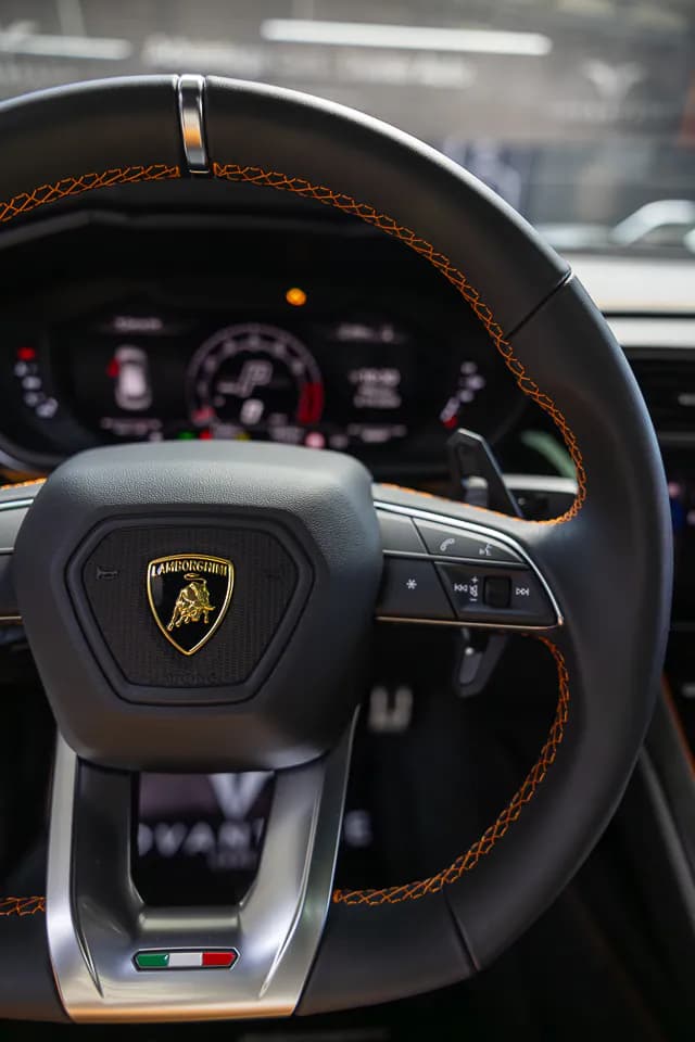 Lamborghini URUS S — imaginea 19