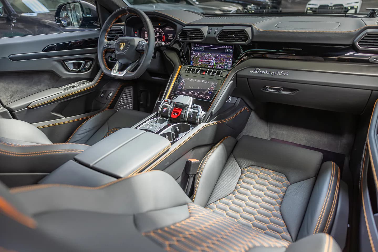 Lamborghini URUS S — imaginea 15
