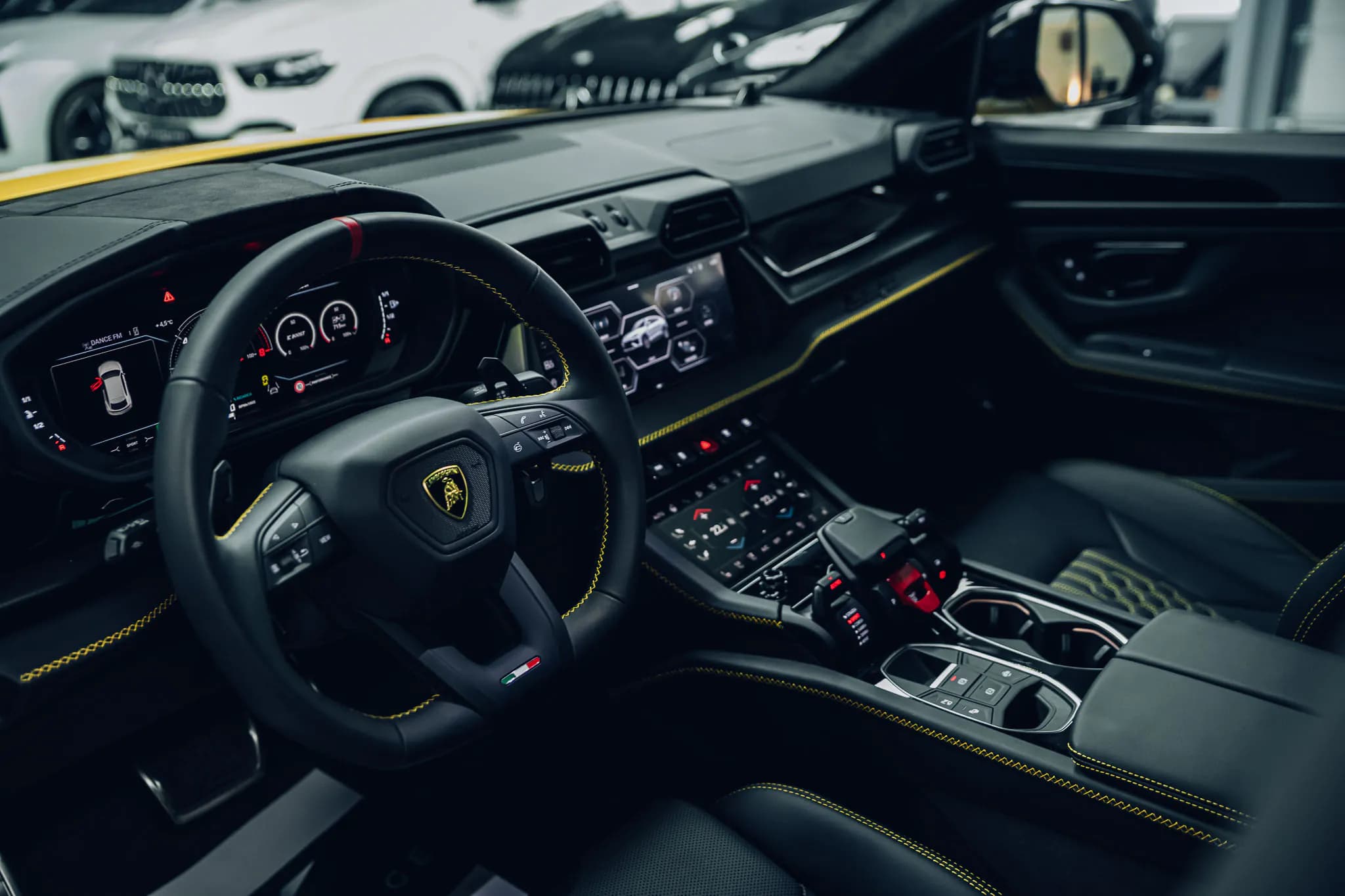 Lamborghini Urus SE — imaginea 43