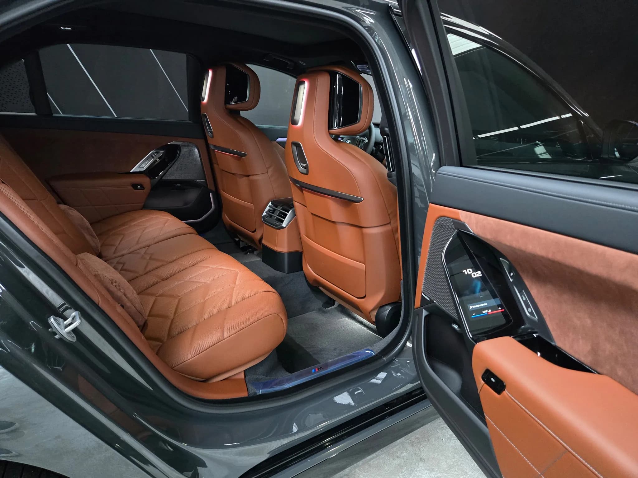 BMW 740 xDrive M-Sport Pro&Individual — imaginea 13
