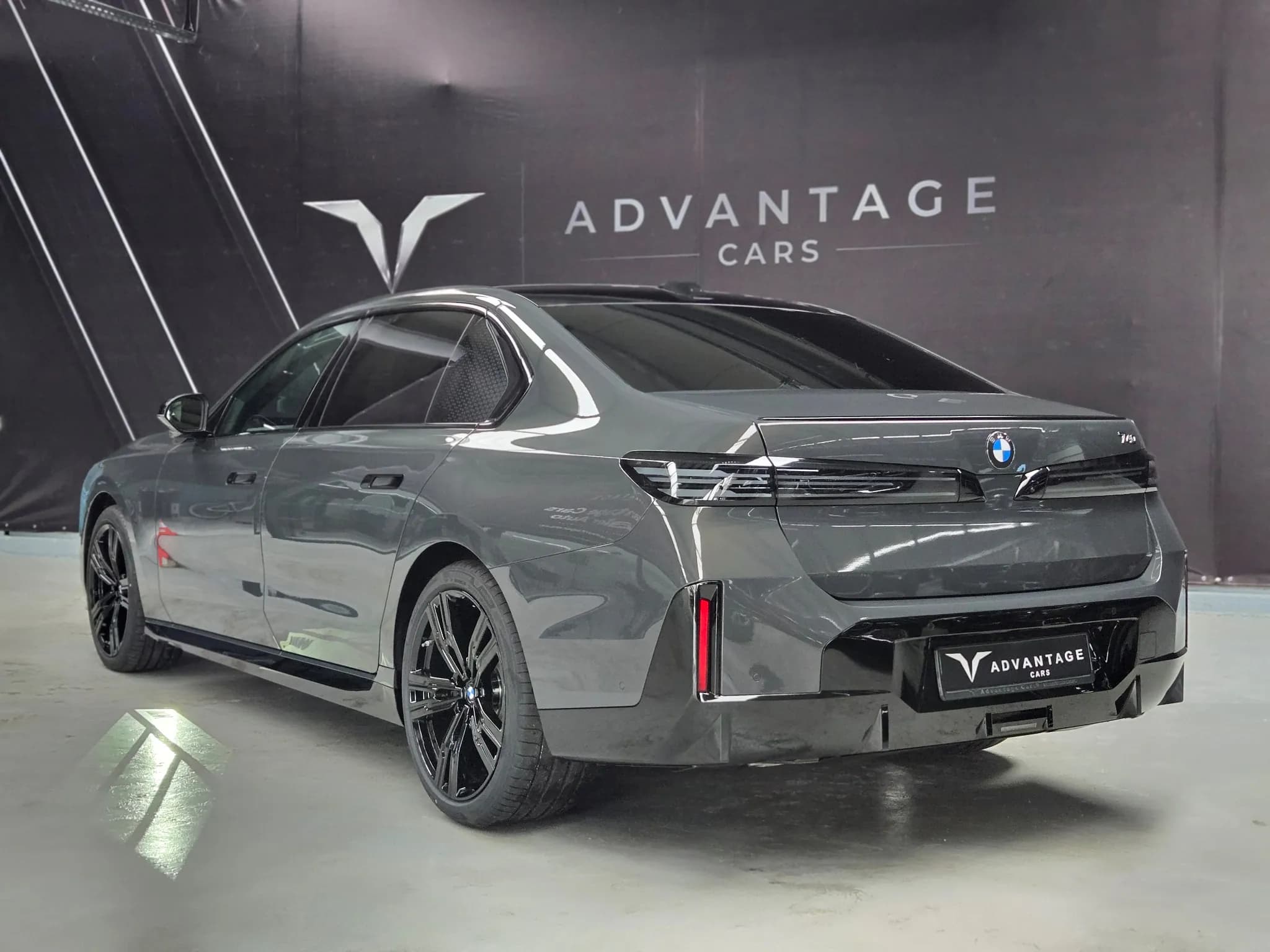 BMW 740 xDrive M-Sport Pro&Individual — imaginea 4