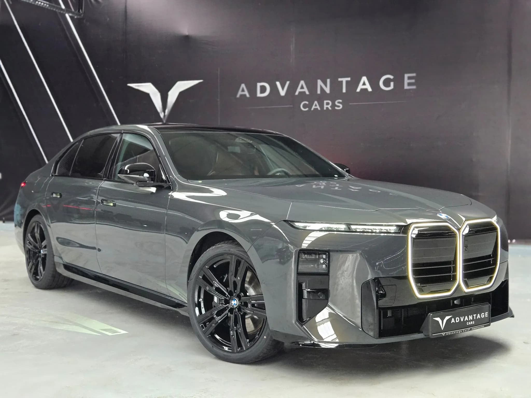 BMW 740 xDrive M-Sport Pro&Individual — imaginea 3