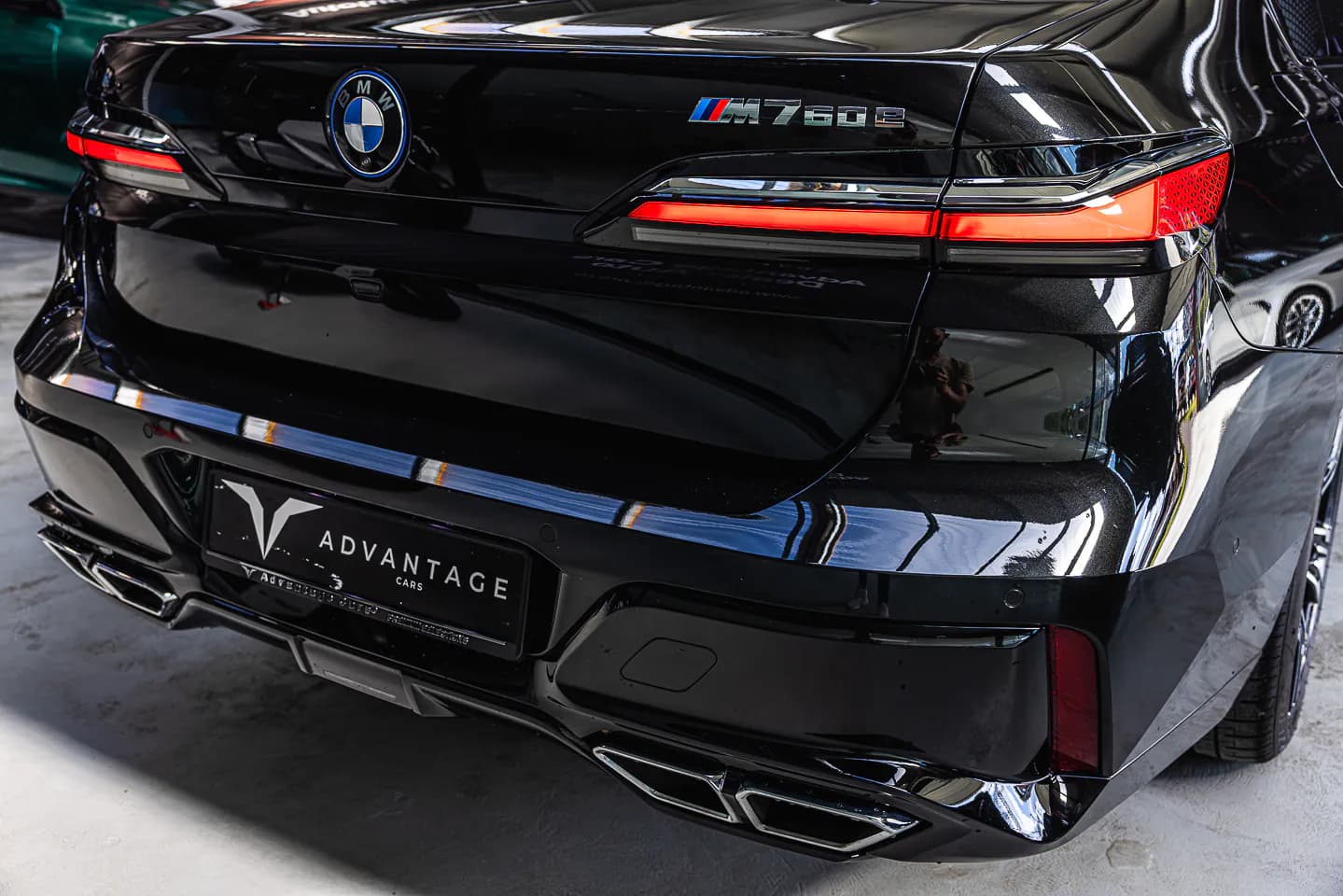 BMW M760e xDrive — imaginea 9