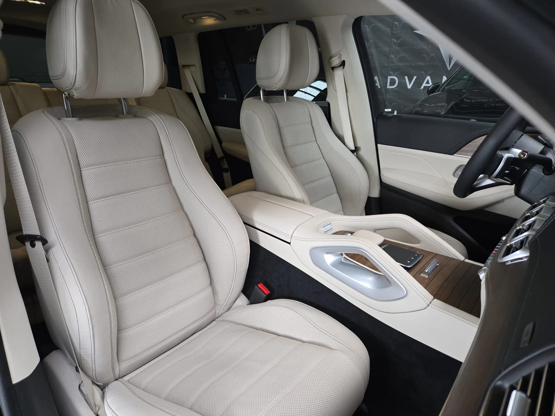 Mercedes-Benz GLS 350d AMG — imaginea 27
