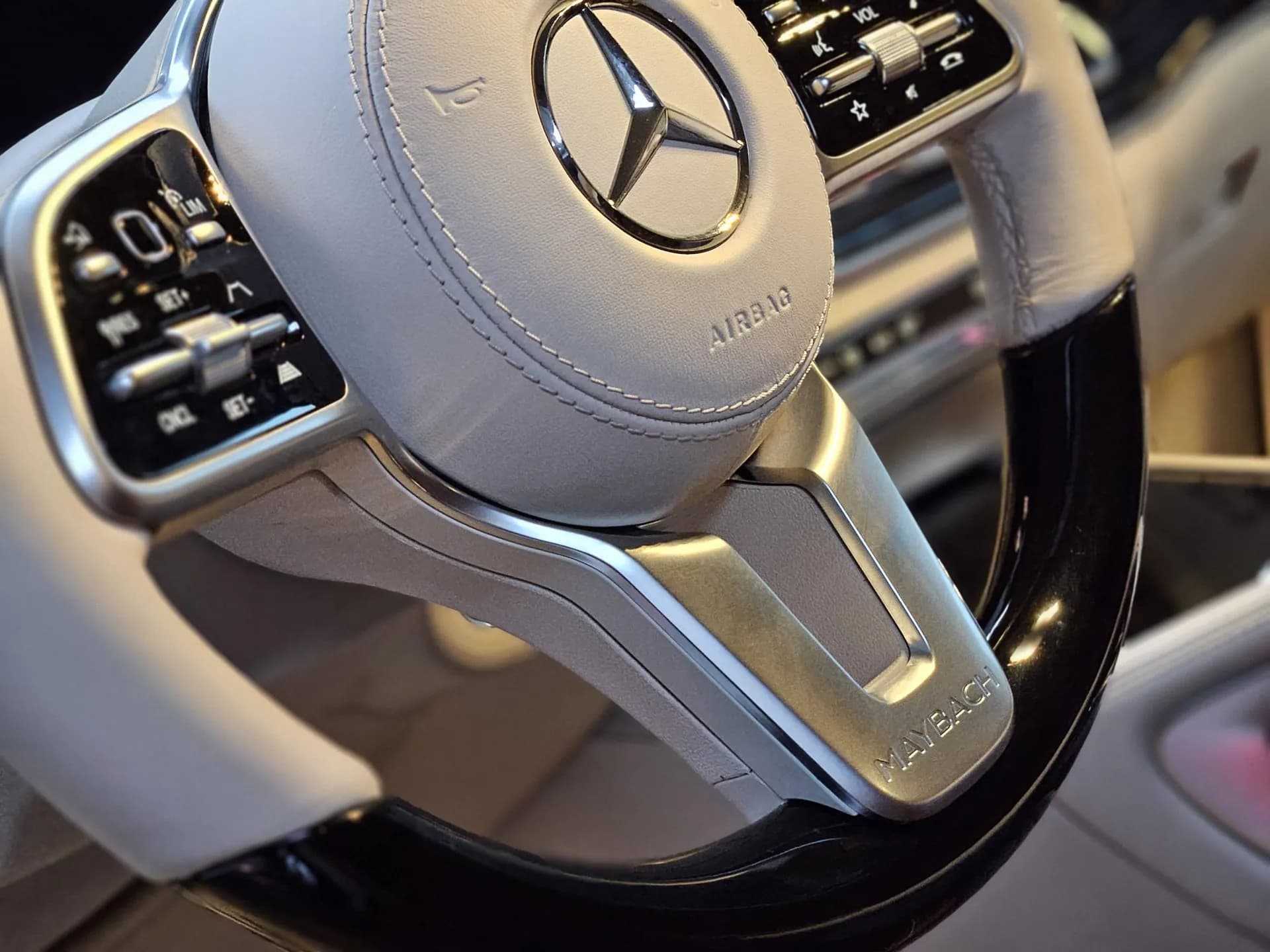 Mercedes Maybach GLS 600 — imaginea 18