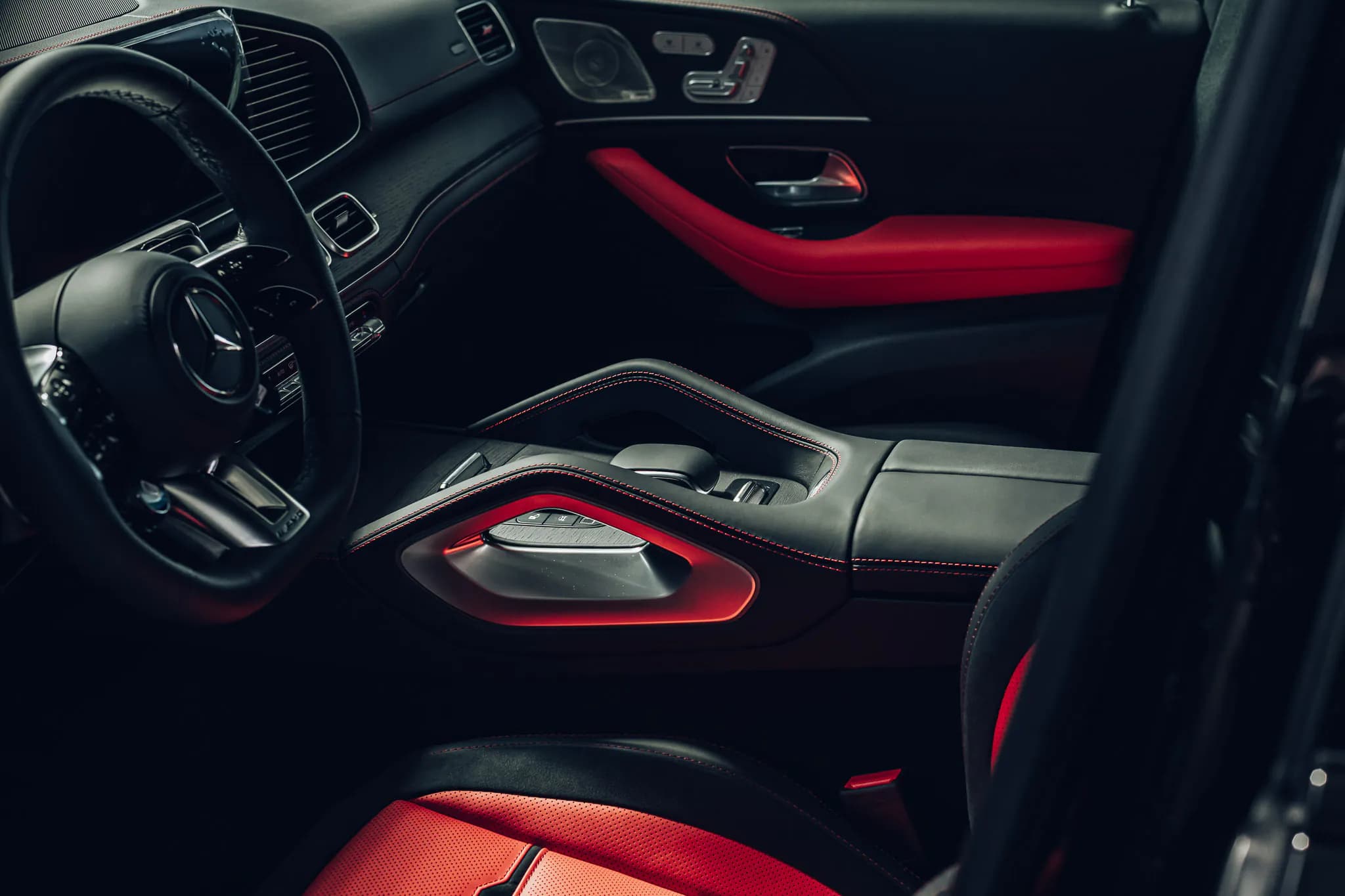 Mercedes-AMG GLE 53 Coupe 4MATIC+ — imaginea 12