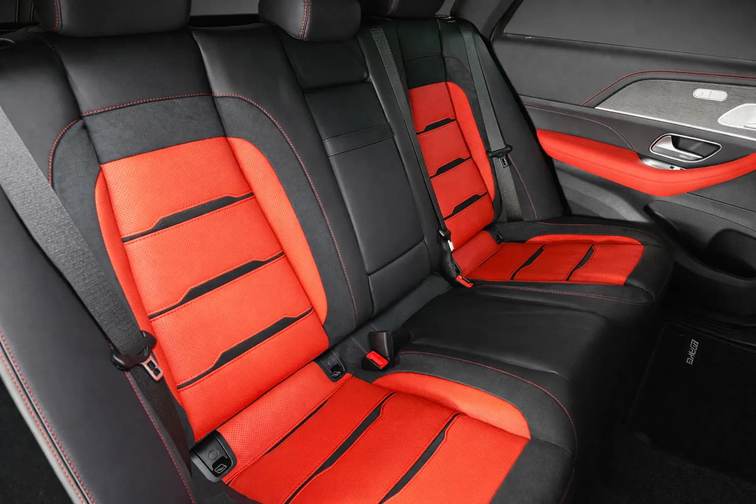 Mercedes-AMG GLE 53 Coupe 4MATIC+ — imaginea 15