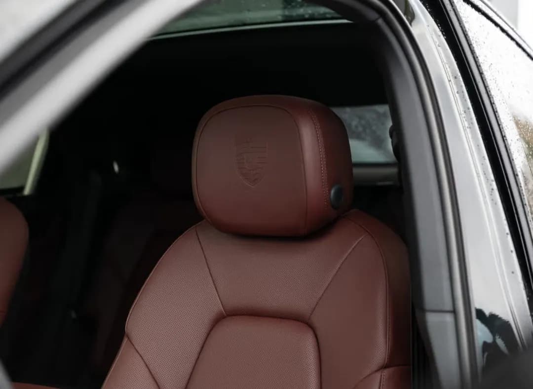Porsche Cayenne E-Hybrid Coupe Black Edition — imaginea 12