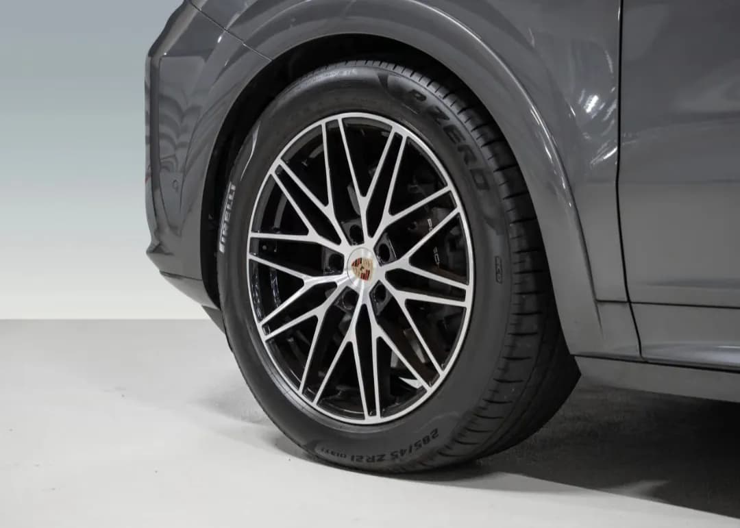 Porsche Cayenne E-Hybrid — imaginea 13