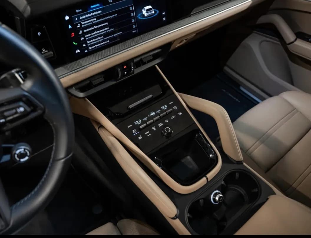 Porsche Cayenne E-Hybrid — imaginea 11