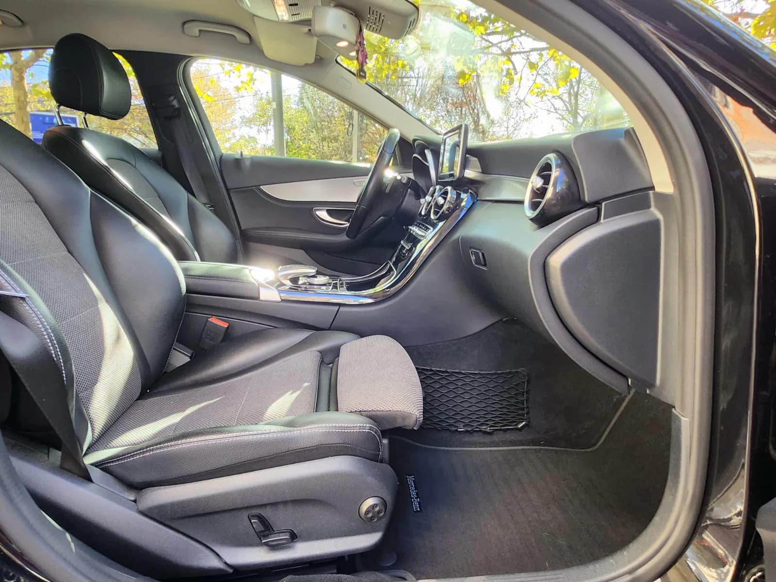 MERCEDES BENZ C 250 d — imaginea 15