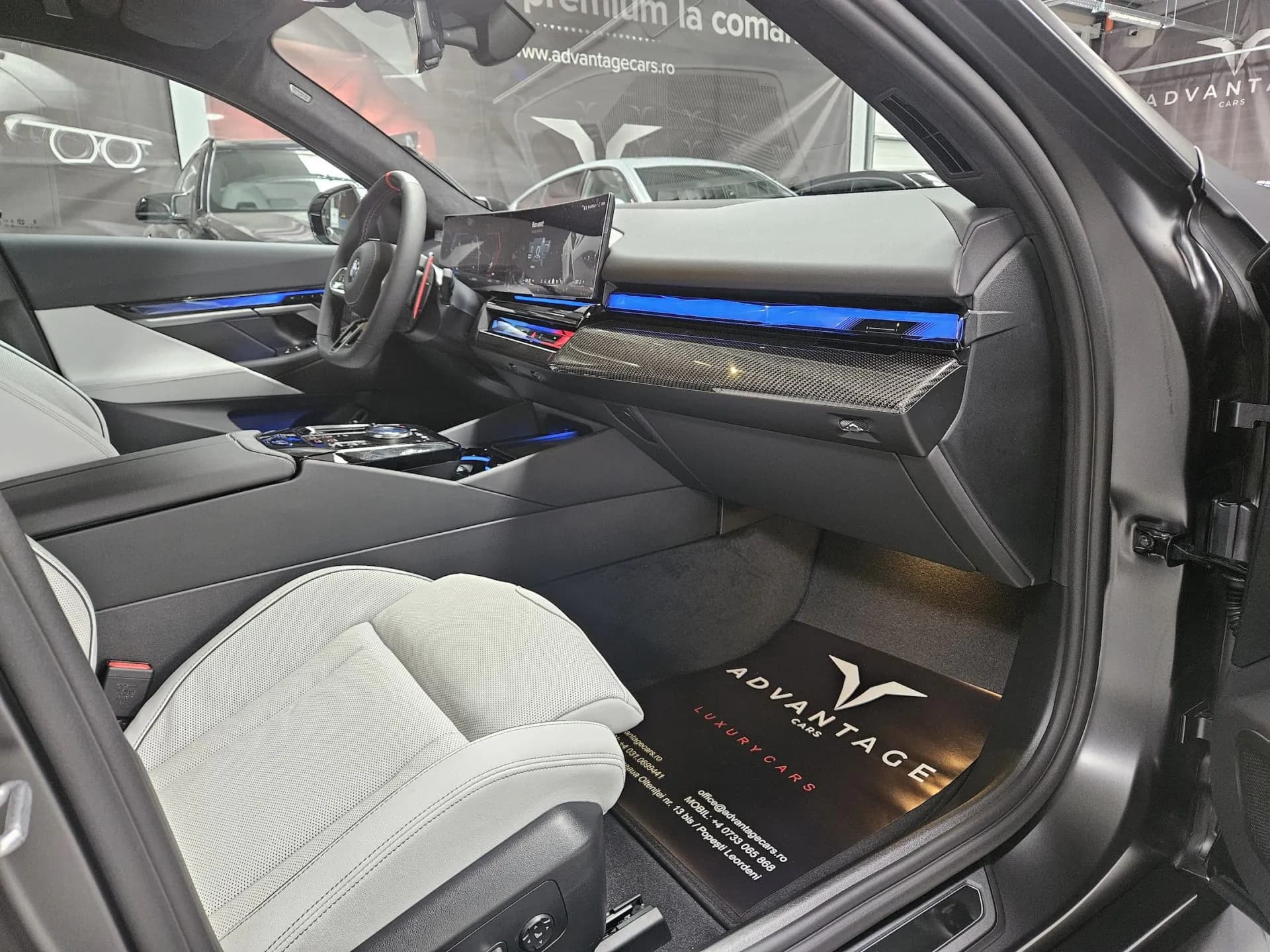 BMW M5 Touring MY25 — imaginea 11