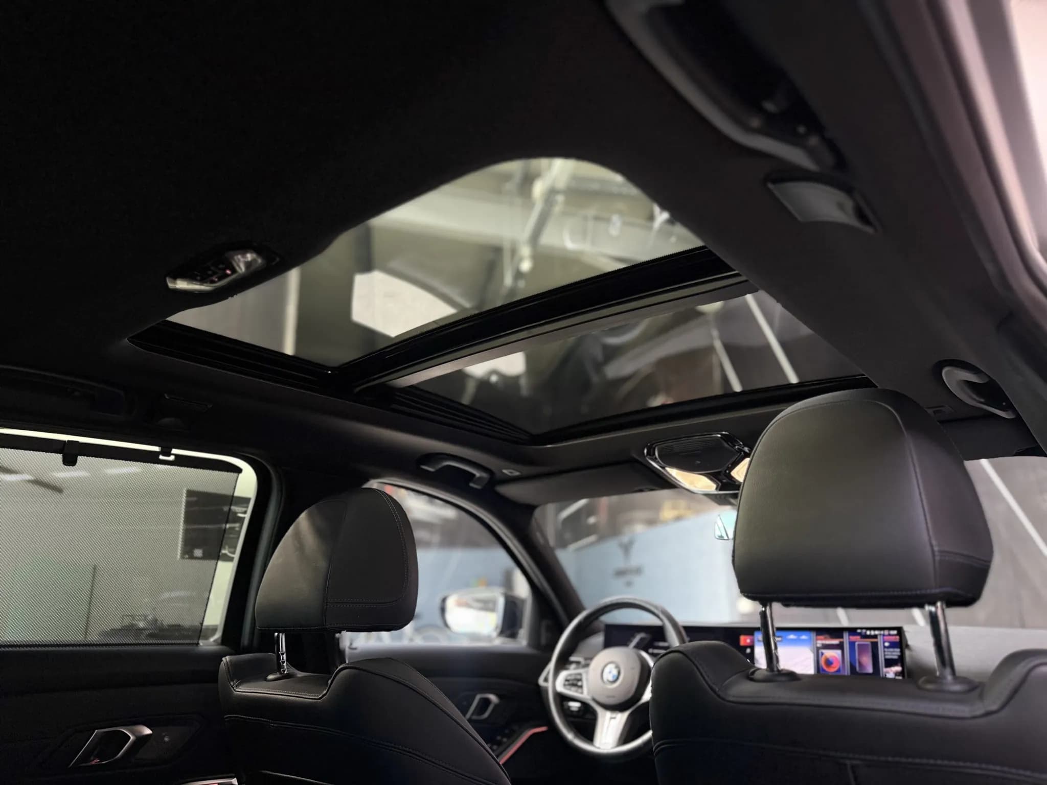 BMW Seria 3 320d xDrive — imaginea 16