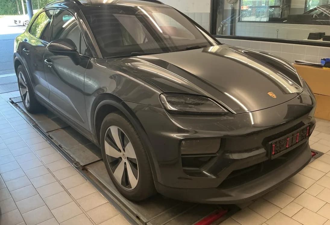 Porsche Macan 4
