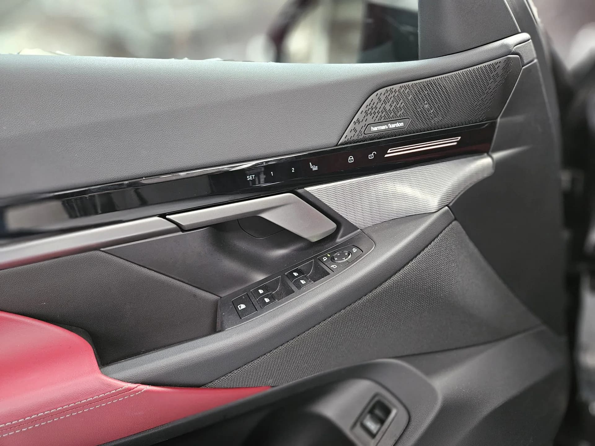 BMW 520d xDrive M-Sport Pro — imaginea 12