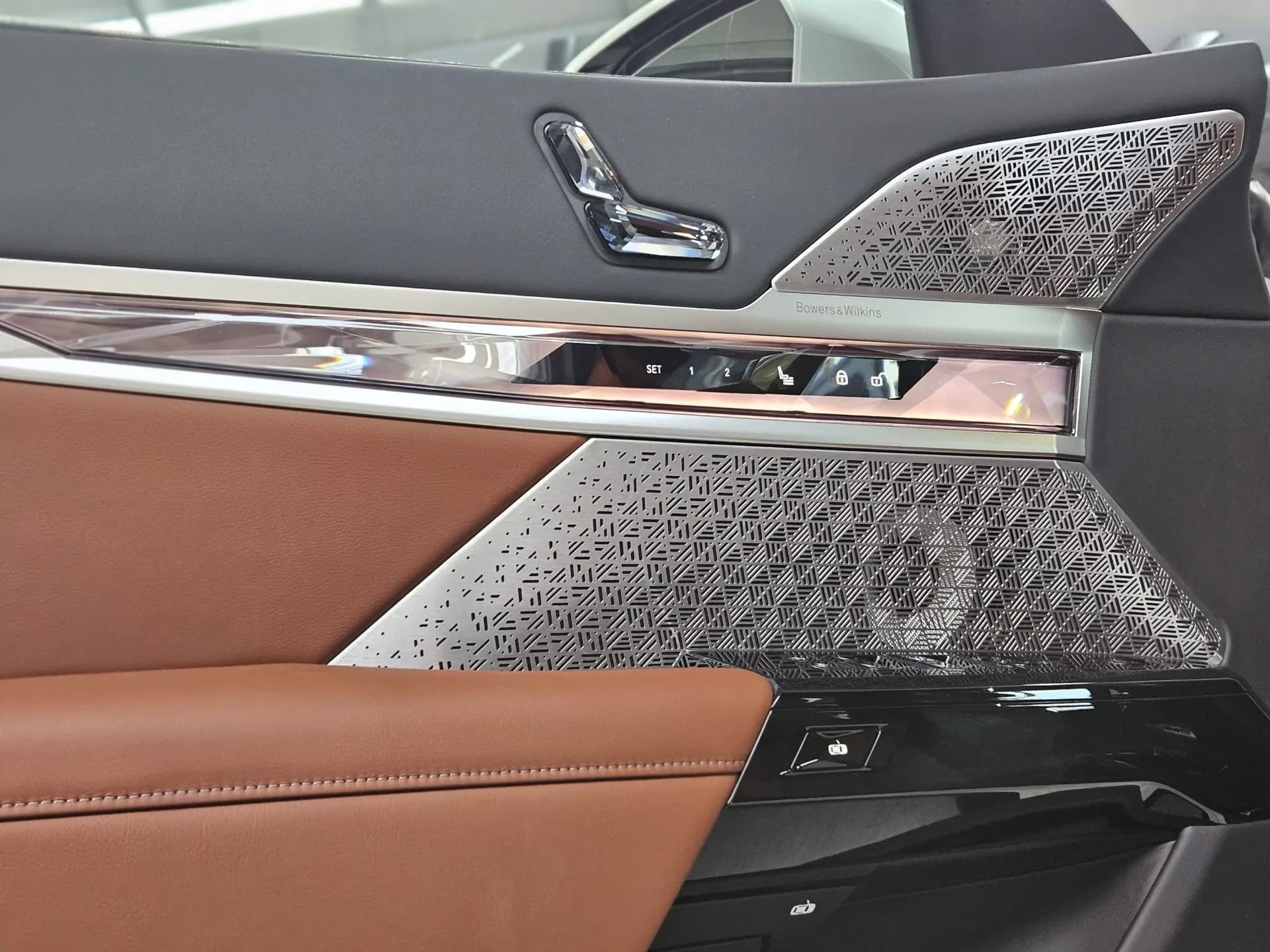 BMW 740d M-Sport — imaginea 12