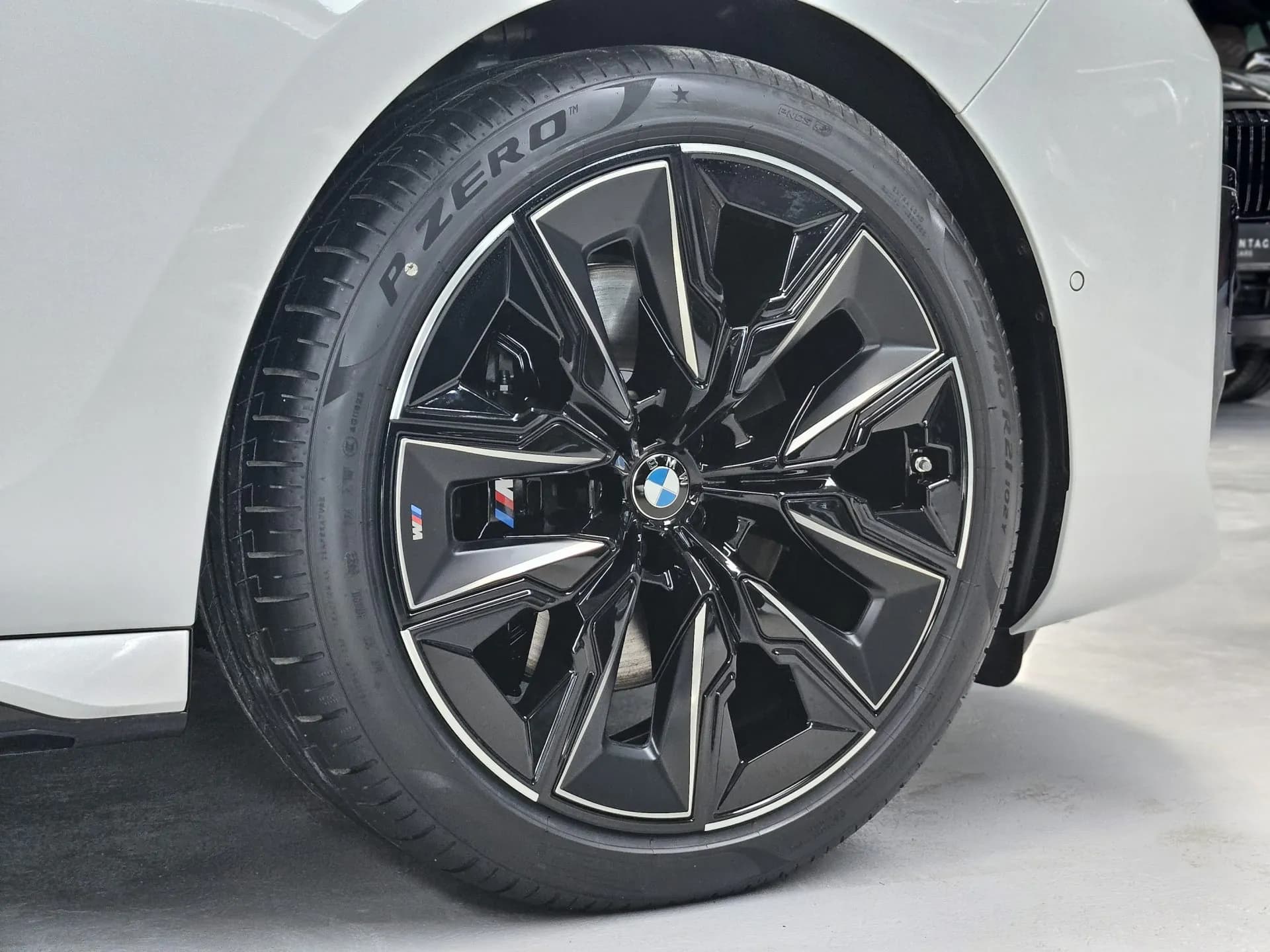 BMW 740d M-Sport — imaginea 9