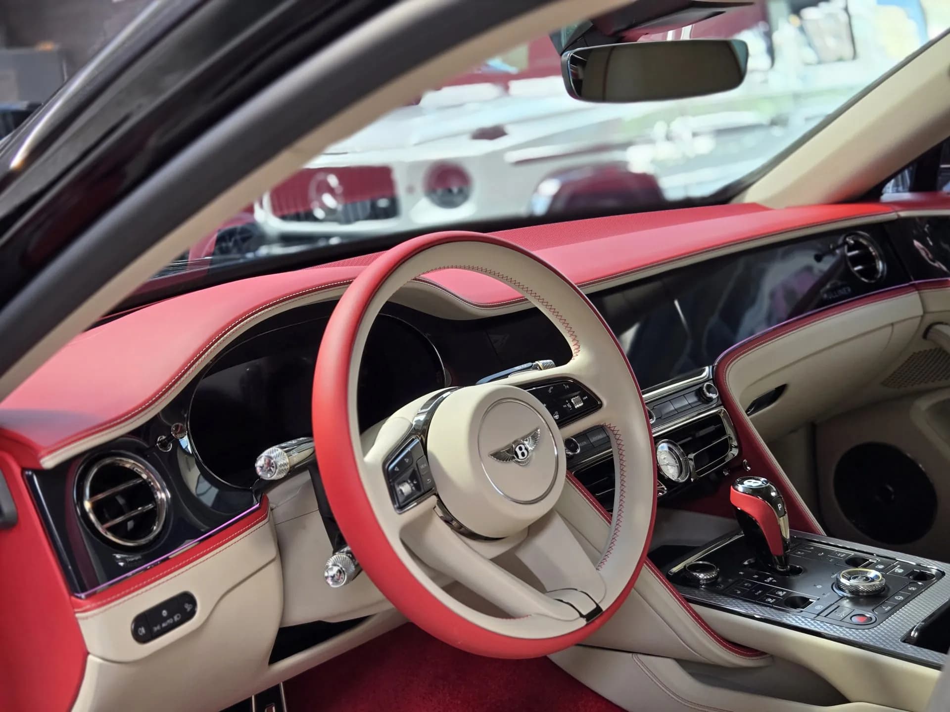 Bentley Flying Spur Mulliner — imaginea 16