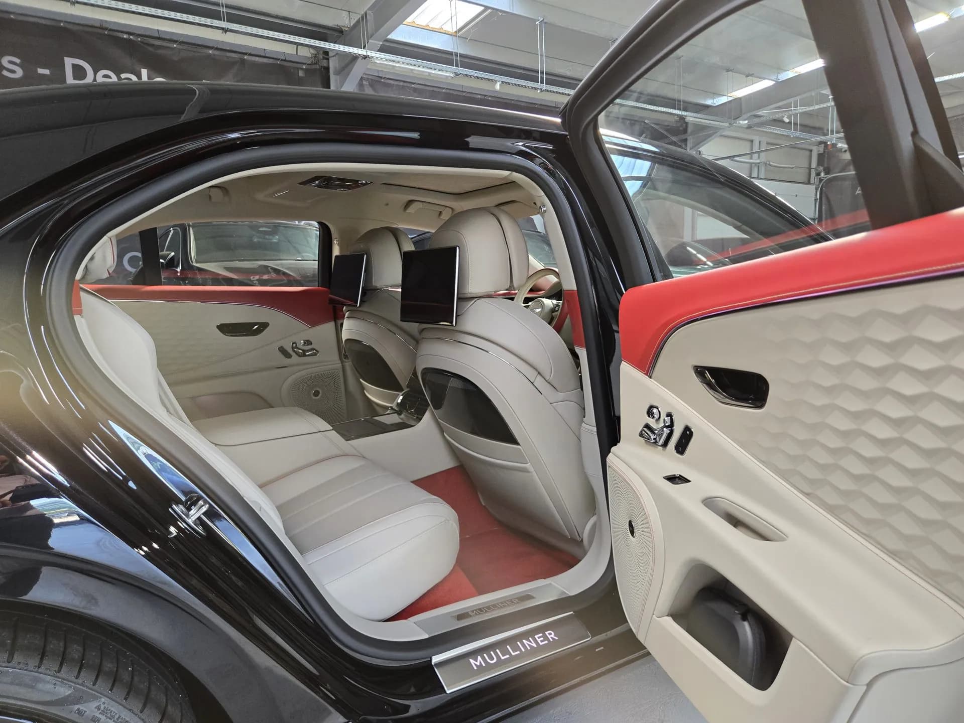 Bentley Flying Spur Mulliner — imaginea 11
